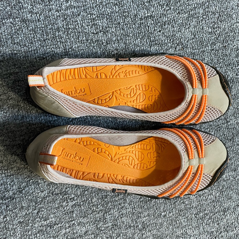 Jambu Women's Orange and Gray Flats